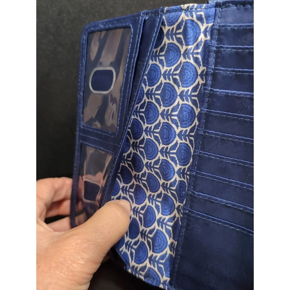 VERA BRADLEY COBALT BLUE TILES WRISTLET WALLET TRIFOLD ID SLOTS CARD CASH - Picture 12 of 16